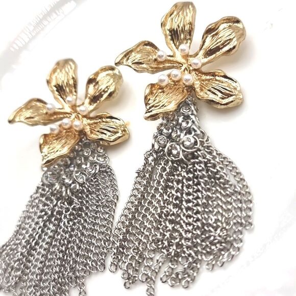 New ZARA Charisma flower chain fringe rhinestone dangle earrings - Picture 8 of 11